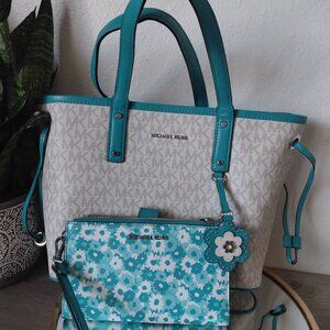 Michael kors set